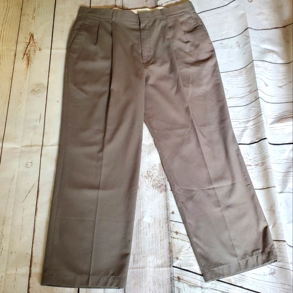 Haggar men's dress slacks taupe 36X27.5
